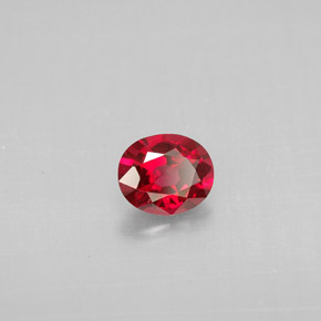 Espinélio vermelho natural 0,62ct, corte oval, VS