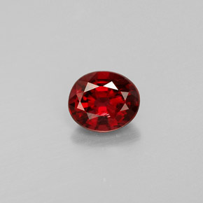 Espinélio vermelho natural 0,67ct, corte oval, VS