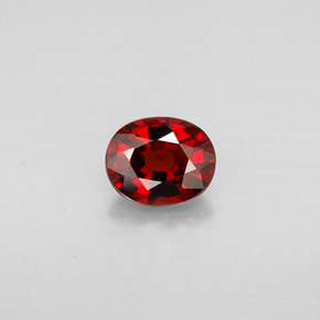 Espinélio  natural 0,66ct, corte oval, VS