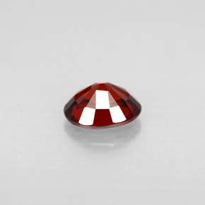 Espinélio  natural 0,66ct, corte oval, VS