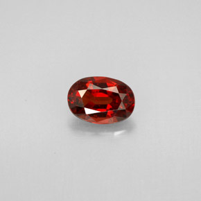 Espinélio vermelho natural 0,75ct, corte oval, VS