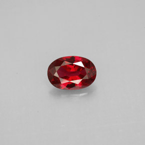 Espinélio vermelho natural 0,64ct, corte oval, VS