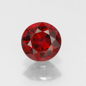 Espinélio vermelho natural 0,68ct, corte redondo, VS