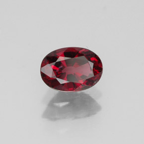 Espinélio vermelho natural 0,80ct, corte oval, VS