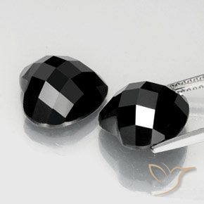 Pedras preciosas de Espinélio Preto natural de 14.04 ct, Coração, Opaco