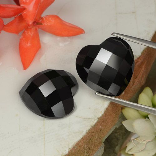 14.66ctw Natural Preto Espinélio, Coração, Opaco