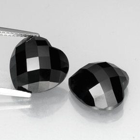 Pedras preciosas de espinélio preto natural de  ct, formato de coração, opaco
