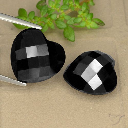 13.85ctw Natural Preto Espinélio, Coração, Opaco