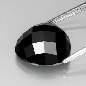 Espinélio preto natural 10,65ct, trillion, opaco