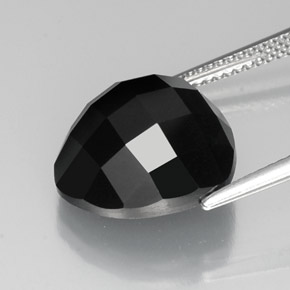 Espinélio preto natural 12,04ct, trillion, opaco