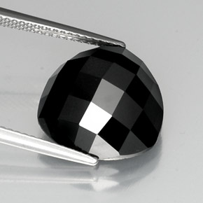 Espinélio preto natural 10,85ct, trillion, opaco