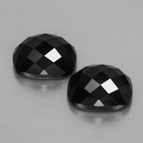 Pedras preciosas de espinélio preto natural de  ct, almofada cortada, opaco