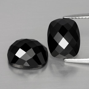 Pedras preciosas de espinélio preto natural de  ct, almofada cortada, opaco
