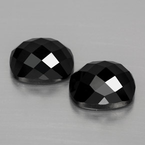 Pedras preciosas de espinélio preto natural de  ct, almofada cortada, opaco