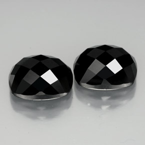 Pedras preciosas de espinélio preto natural de  ct, almofada cortada, opaco