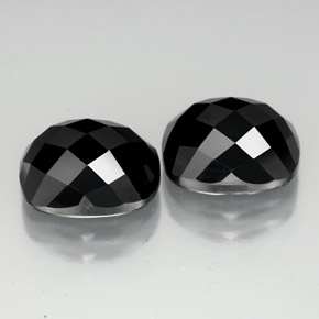 Pedras preciosas de espinélio preto natural de  ct, almofada cortada, opaco