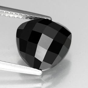 Espinélio preto natural 3,89ct, trillion, opaco