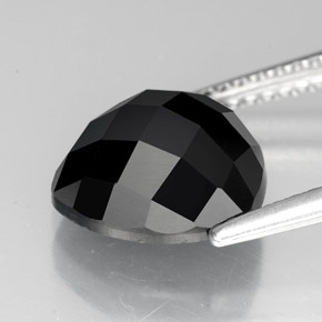 Espinélio preto natural 3,89ct, trillion, opaco
