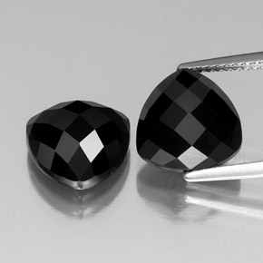 Pedras preciosas de espinélio preto natural de  ct, trillion, opaco