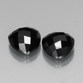 Pedras preciosas de espinélio preto natural de 9,13 ct, trillion, opaco