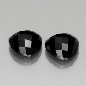 Pedras preciosas de espinélio preto natural de 7,94 ct, trillion, opaco