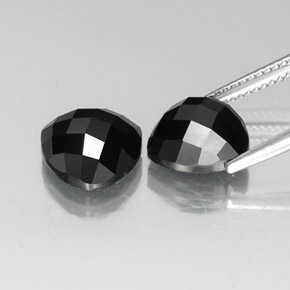 Pedras preciosas de espinélio preto natural de  ct, trillion, opaco
