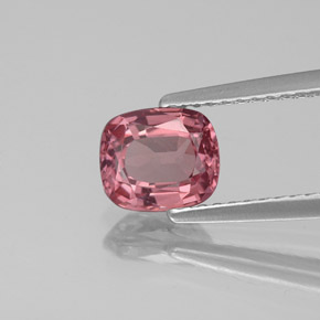 Espinélio vermelho natural 1,19ct, almofada cortada, VS