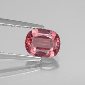 Espinélio vermelho natural 1,40ct, corte oval, VS-SI