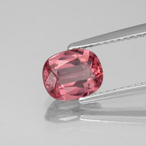 Espinélio vermelho natural 1,40ct, corte oval, VS-SI