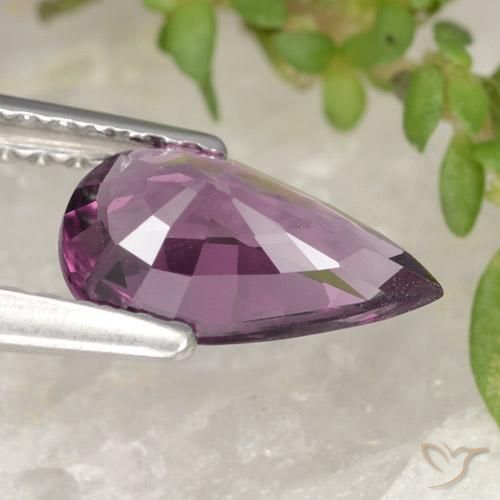 Espinélio Roxo profundo Natural 1.06ct, Formato de pêra, VVS