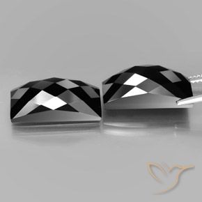 Pedras preciosas de Espinélio Preto com brilho dourado natural de 25.07 ct, baguete, Opaco
