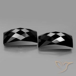 Pedras preciosas de Espinélio Preto com brilho dourado natural de 25.34 ct, baguete, Opaco