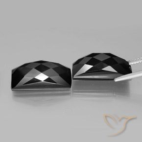Pedras preciosas de Espinélio Preto natural de 25.16 ct, baguete, Opaco