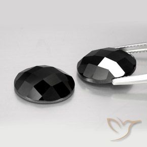 Pedras preciosas de Espinélio Preto natural de 14.85 ct, oval, Opaco