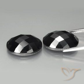 Pedras preciosas de Espinélio Preto natural de 20.90 ct, oval, Opaco