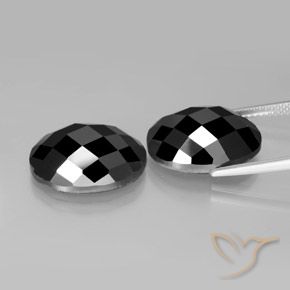 Pedras preciosas de Espinélio Preto natural de 21.63 ct, oval, Opaco