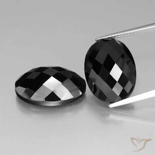 26.87ctw Natural Preto Espinélio, oval, Opaco
