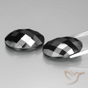 Pedras preciosas de Espinélio Preto natural de 26.87 ct, oval, Opaco