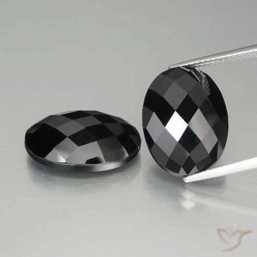 26.13ctw Natural Preto Espinélio, oval, Opaco
