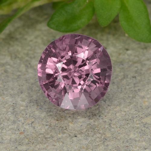 Espinélio roxo médio Natural 0.62ct, Corte Redondo, VVS-VS