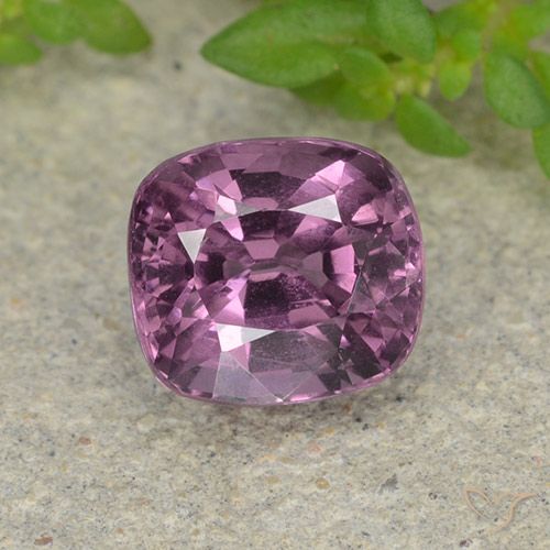 1.50ct Natural roxo médio Espinélio, Almofada, VVS-VS