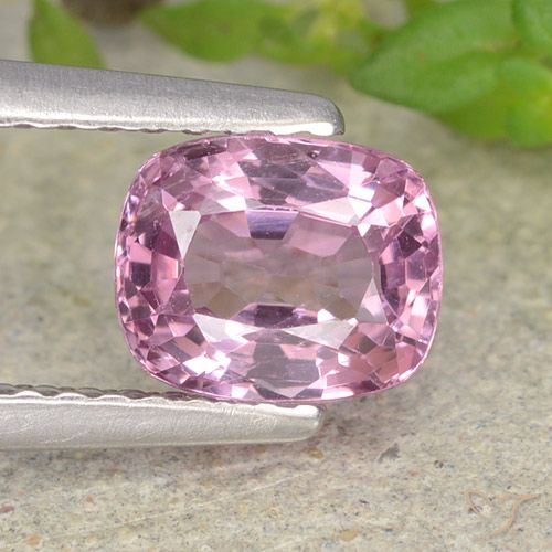 Espinélio Roxo-rosa claro Natural 1.22ct, Almofada cortada, VVS-VS