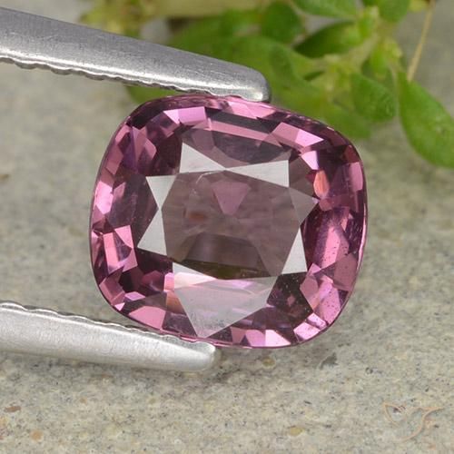 Espinélio Médio Magenta-Rosa Natural 1.09ct, Almofada cortada, VVS-VS