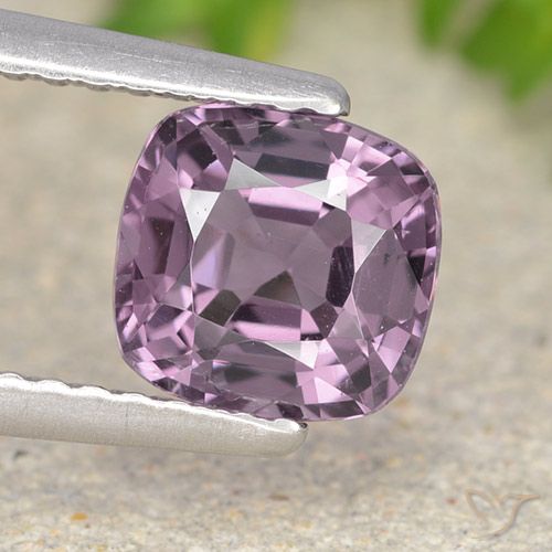 1.34ct Natural Roxo Uva Claro Espinélio, Almofada, VVS