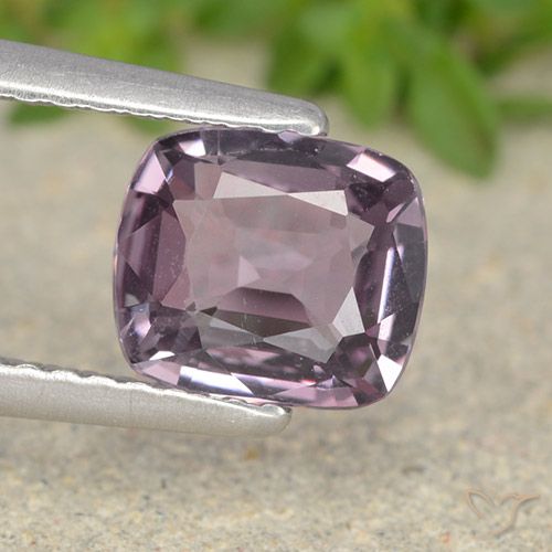 Espinélio Roxo acinzentado claro Natural 1.25ct, Almofada cortada, VVS