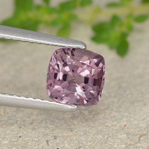 1.37ct Natural Roxo avermelhado claro Espinélio, Almofada, VVS