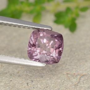 Espinélio Roxo avermelhado claro Natural 1.37ct, Almofada, VVS