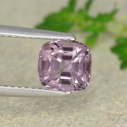 1.56ct Natural Violeta acinzentado claro Espinélio, Almofada, VVS