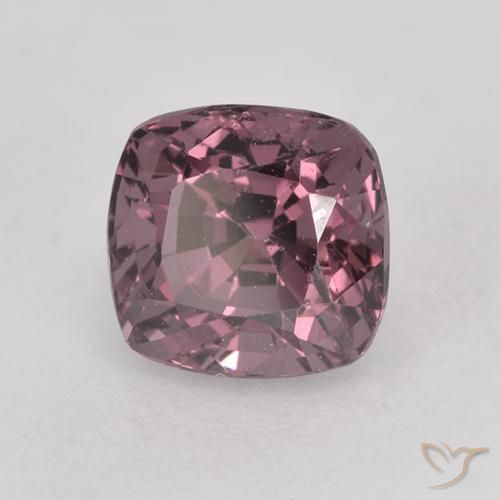 Espinélio Roxo escuro Natural 1.49ct, Almofada, VVS-VS
