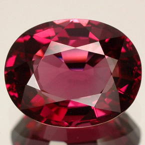 Espinélio vermelho natural 3,30ct, corte oval, VVS